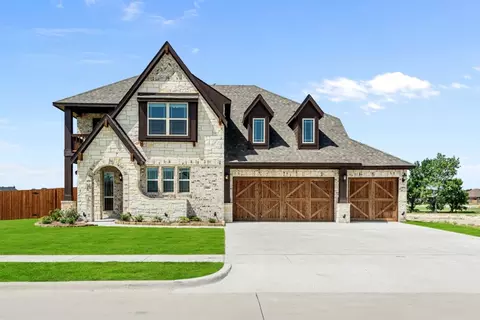586 Sagebrush Ln, Waxahachie, TX 75165
