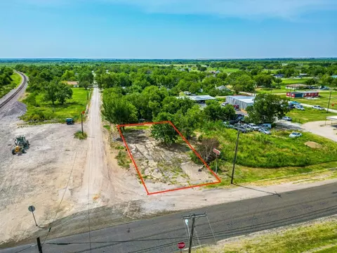 17 West Main Street, Emhouse, TX 75110
