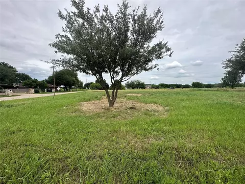 9301 Prairieview Dr, Fort Worth, TX 76134
