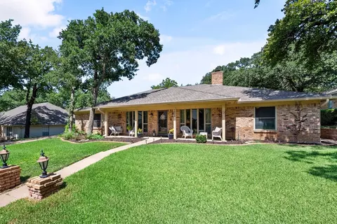 1908 Druid Ln, Fort Worth, TX 76112