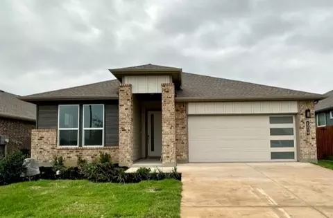 2216 Toucan Dr, Denton, TX 76205