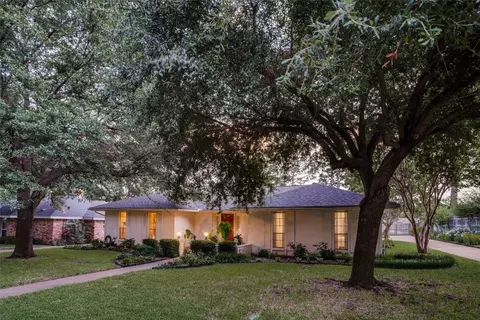 2425 Sir Guy Dr, Grand Prairie, TX 75050