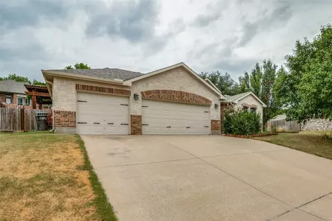 8504 Mccormick Ct, Fort Worth, TX 76179