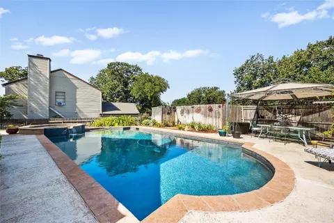 408 Mack Dr, Euless, TX 76039