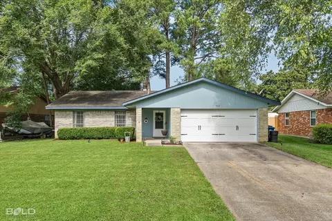 9718 Charleston Dr, Shreveport, LA 71118