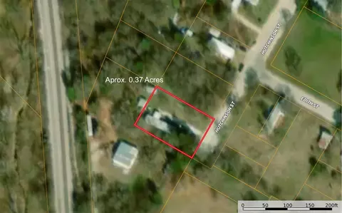 542 Hutchinson St, Bowie, TX 76230