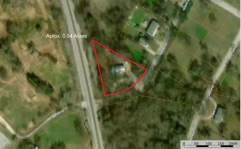 510 Ussery St, Bowie, TX 76230