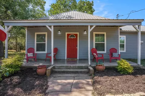 624 Mansfield Rd, Cleburne, TX 76031