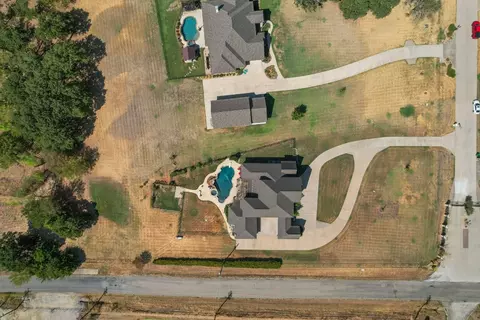 1716 Taylor Bridge Ct, Burleson, TX 76028