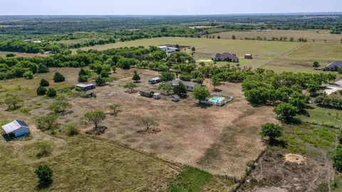 736 Smith Rd, Maypearl, TX 76064