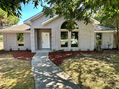 2308 Covered Wagon Dr, Plano, TX 75074