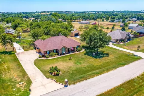 149 Star Point Ln, Weatherford, TX 76088