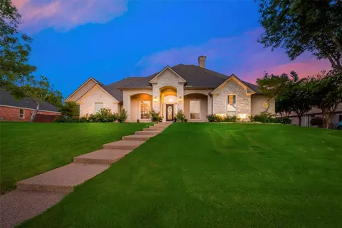 3917 Stoneshire Ct, Fort Worth, TX 76179