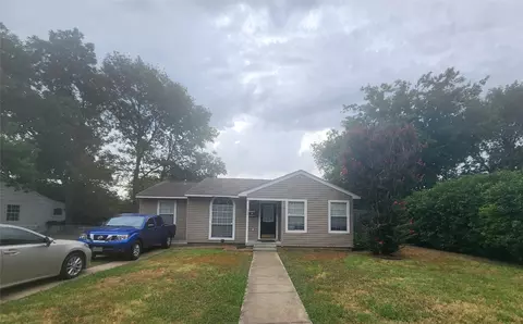422 Mullins, Lewisville, TX 75057