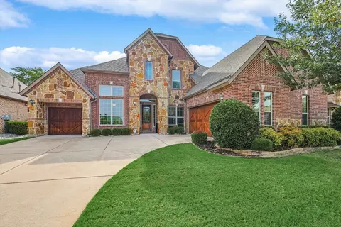 9501 Blanco Dr, Lantana, TX 76226