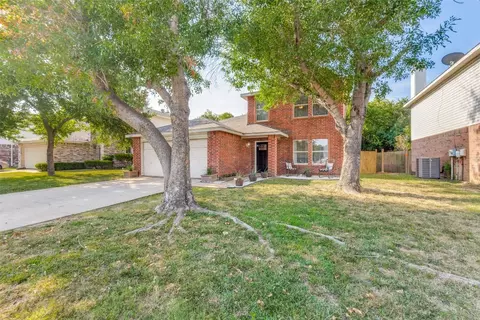 1224 Rambling Brook Trl, Denton, TX 76210