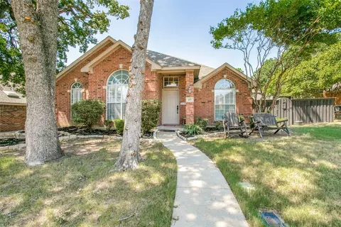 405 Foster Ln, Lewisville, TX 75067