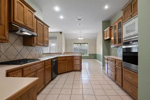 102 Codee Ct, Mount Pleasant, TX 75455 photo 7