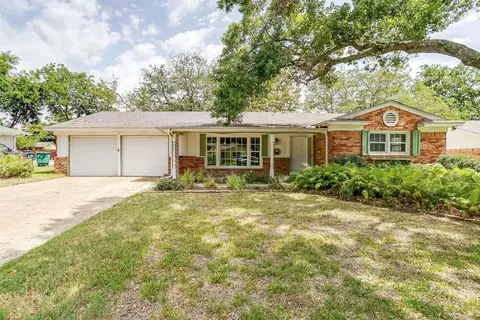 3552 Wosley Dr, Fort Worth, TX 76133