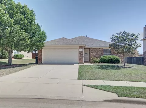 1412 Dun Horse Dr, Haslet, TX 76052