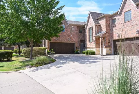 5051 Barcelona Trl, Grand Prairie, TX 75052
