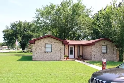 2617 Bliss St, Greenville, TX 75402