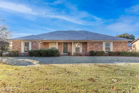 2320 Brownlee Rd, Bossier City, LA 71111