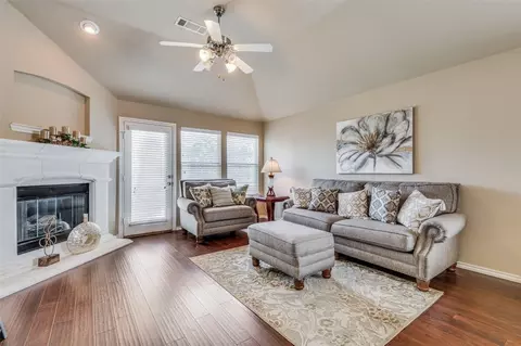 7016 Chapelridge Dr, Dallas, TX 75249