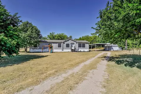 1205 Oregano Ln, Ponder, TX 76259