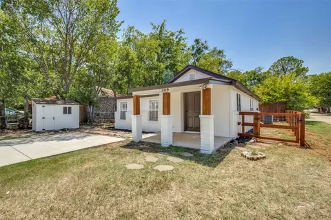 309 Starfish St, Lake Dallas, TX 75065