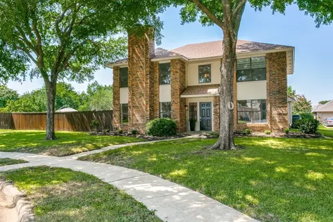 208 Carriage Ct, Coppell, TX 75019