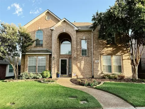 460 Crestview Point Dr, Lewisville, TX 75067