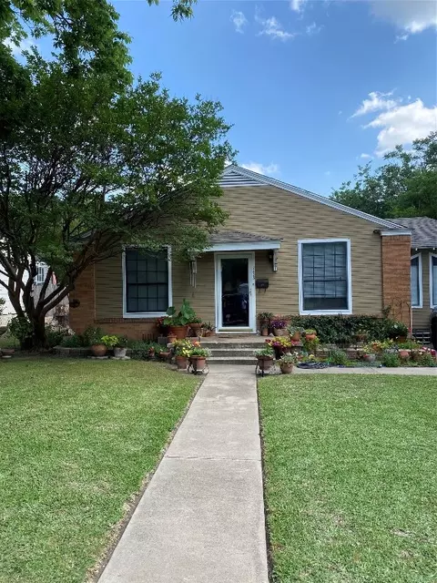 7425 Llano Ave, Fort Worth, TX 76116