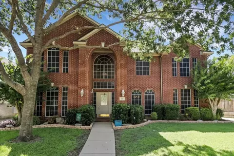 17 Devon Ct, Mansfield, TX 76063