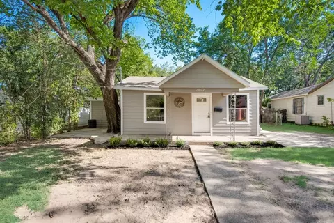 2802 Springdale Rd, Fort Worth, TX 76111