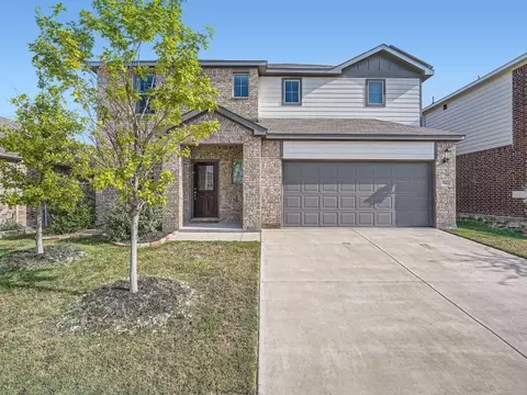 10621 High Ridge Ln, Fort Worth, TX 76108