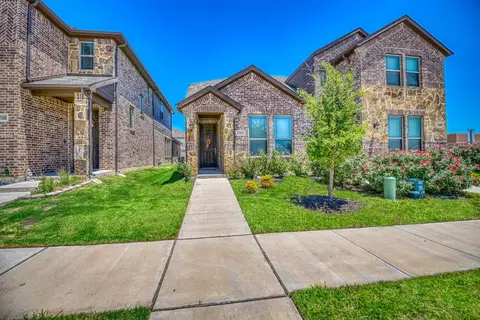 6704 Farsight Dr, Fort Worth, TX 76179