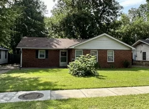 3731 Parkway Dr, Shreveport, LA 71104