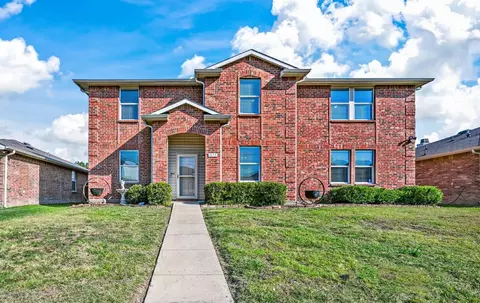 1013 Cavern Dr, Mesquite, TX 75181