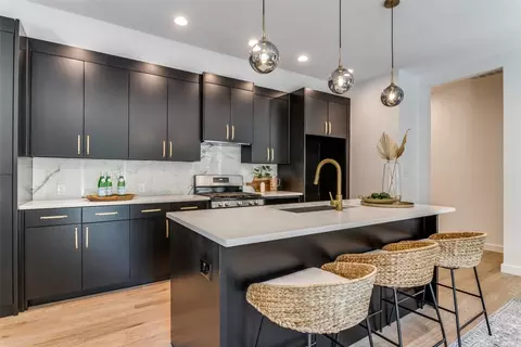 8626 Eustis Ave, Dallas, TX 75218
