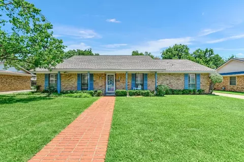 1817 W Shields Dr, Sherman, TX 75092