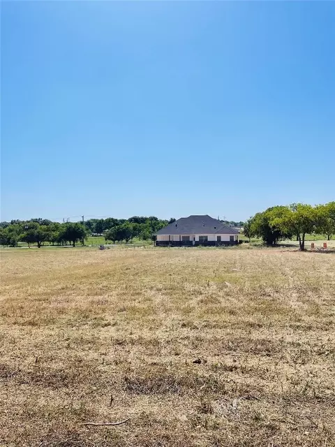 8 Fleitman Dr, Muenster, TX 76252