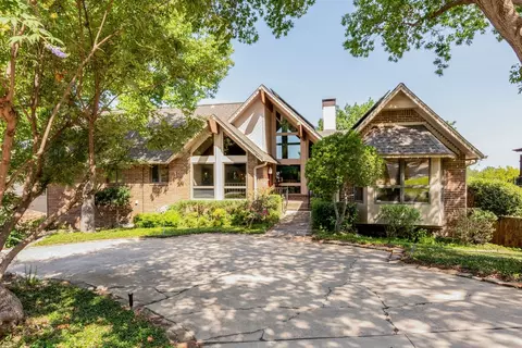 231 Oak Hill Dr, Trophy Club, TX 76262