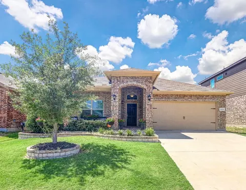 2424 Clay Creek Ln, Fort Worth, TX 76177