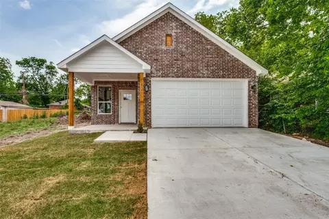 521 W Kellis St, Fort Worth, TX 76115