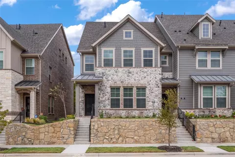 7837 Bayside Dr, Rowlett, TX 75088
