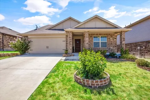 2929 Spotted Fawn Dr, Fort Worth, TX 76108