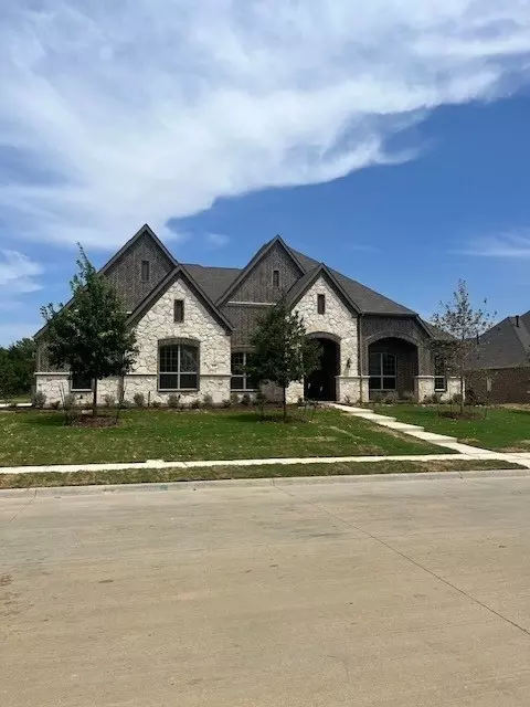 805 Omaha Trl, Keller, TX 76248