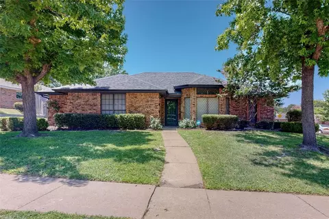 3805 Jennifer Ln, Rowlett, TX 75088