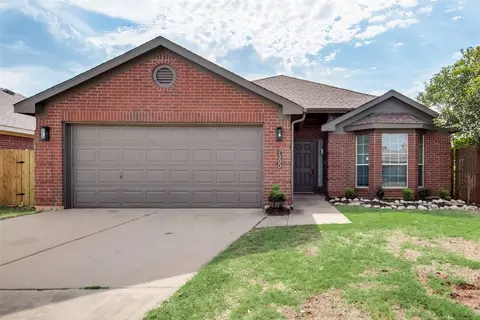 7300 Rock Garden Trl, Fort Worth, TX 76123